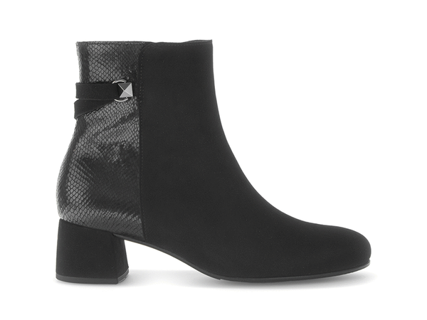 75.683.17 BLACK